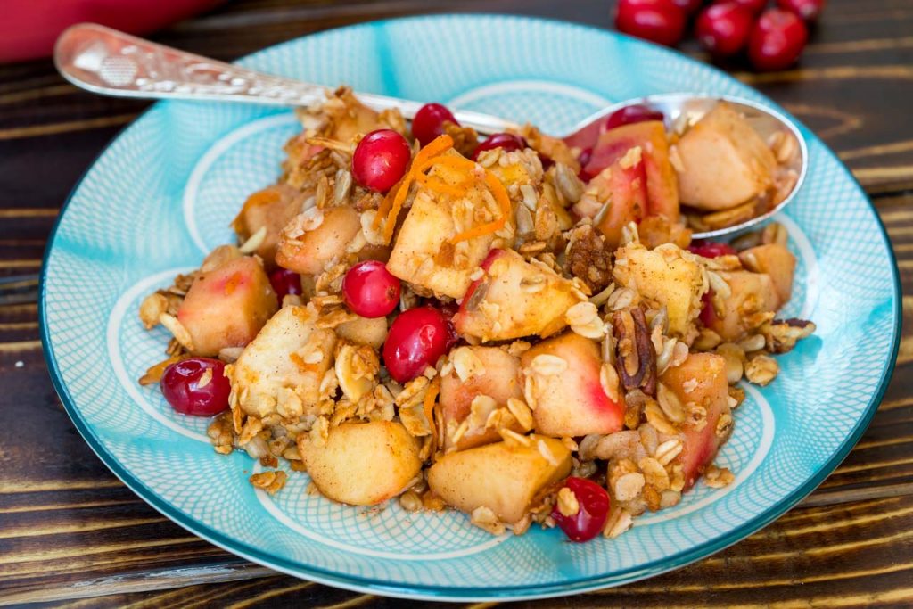 Cranberry apple crumble clean dessert recipe