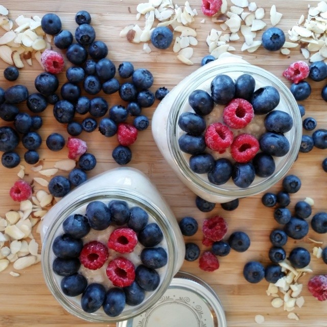 berry-almond-oats