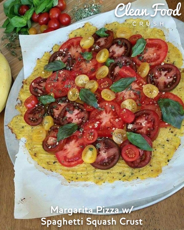 Clean Eating Margarita Pizza with Spaghetti Squash Crust https://cleanfoodcrush.com/spaghetti-squash-pizza/