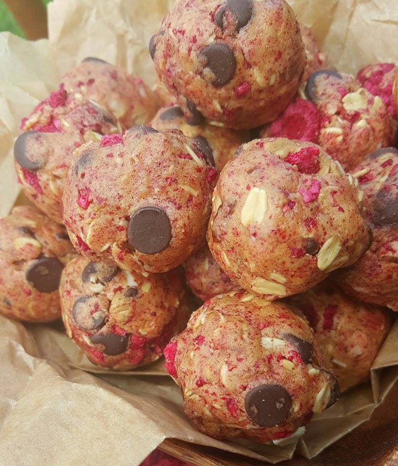 No-Bake Raspberry Chocolate Protein Balls https://cleanfoodcrush.com/raspberry-chocolate-balls/