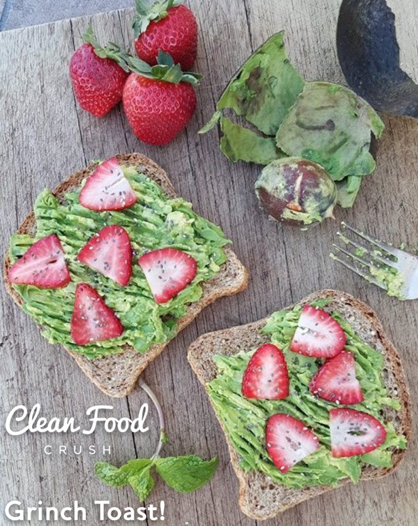 Grinch Toast Clean Eating Holiday Snack https://cleanfoodcrush.com/grinch-toast/