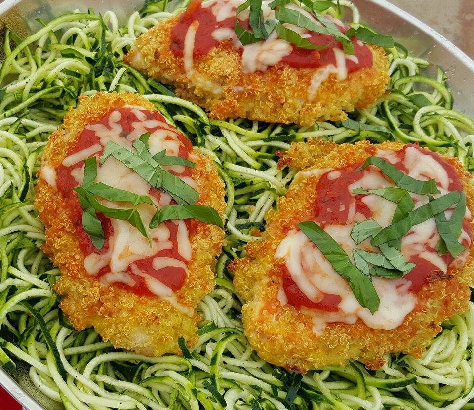 Quinoa Chicken Parmesan with Zoodles Recipe https://cleanfoodcrush.com/quinoa-chicken-parmesan/