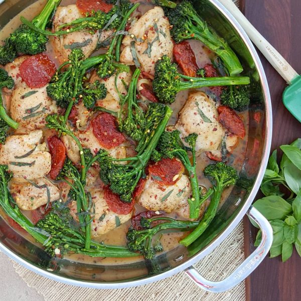 Sundried Tomato Chicken thighs with Broccolini Clean Food Crush