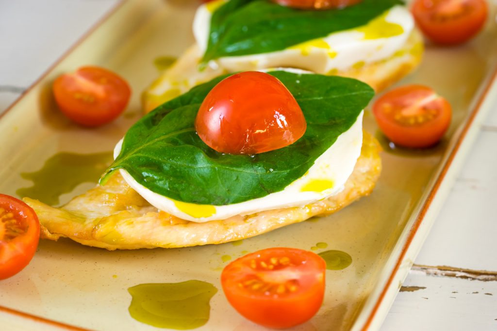 15 Minute Caprese Chicken Meal