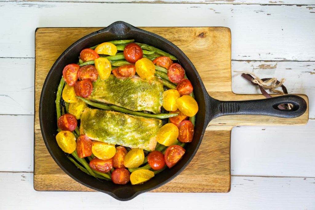 One-Pan Pesto Salmon and veggies