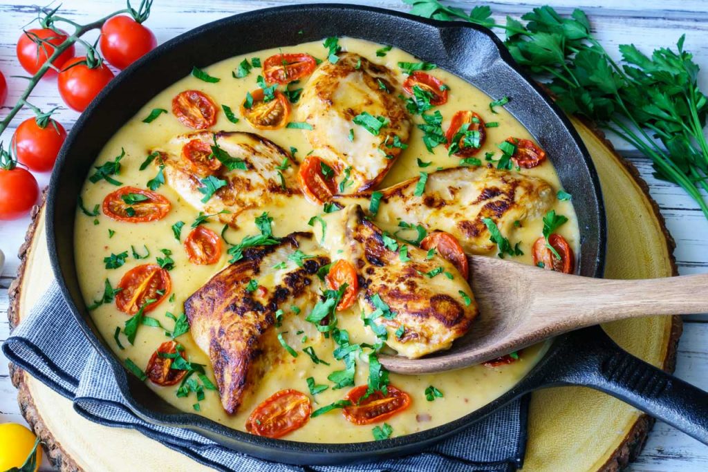 Creamy Garlic Tomato Basil Chicken Skillet