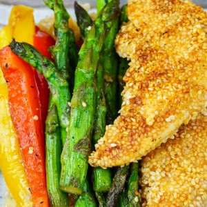CleanFoodCrush Sesame Chicken Lunch Bowls