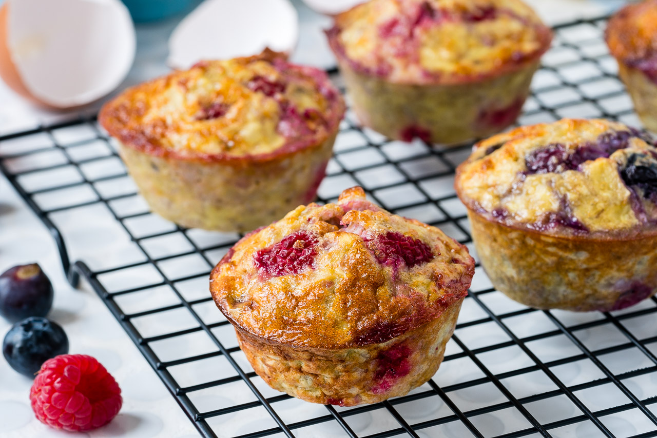 CleanFoodCrush 3 ingredient Banana Egg Muffins