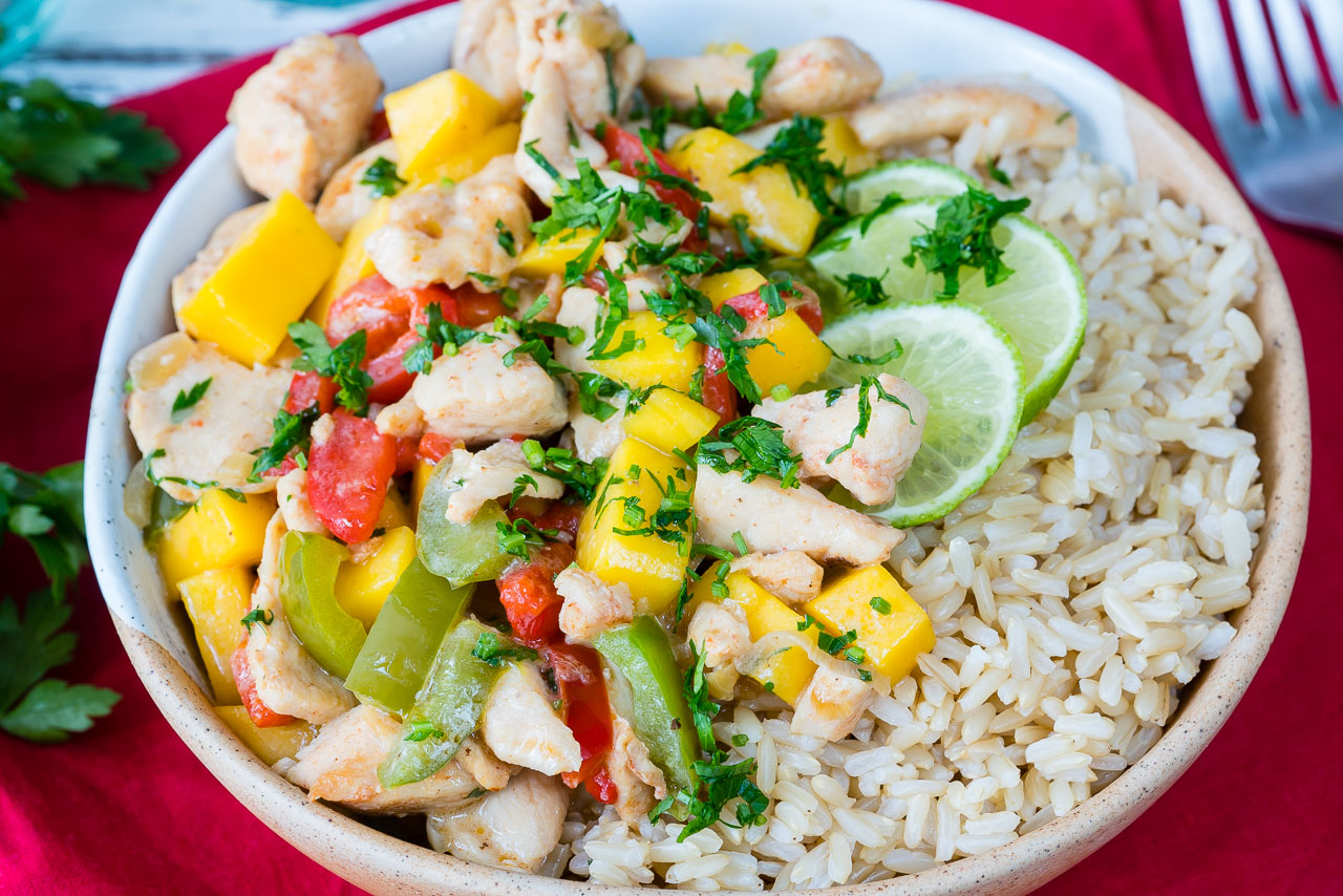 CleanFoodCrush Coconut Mango Chicken Recipe