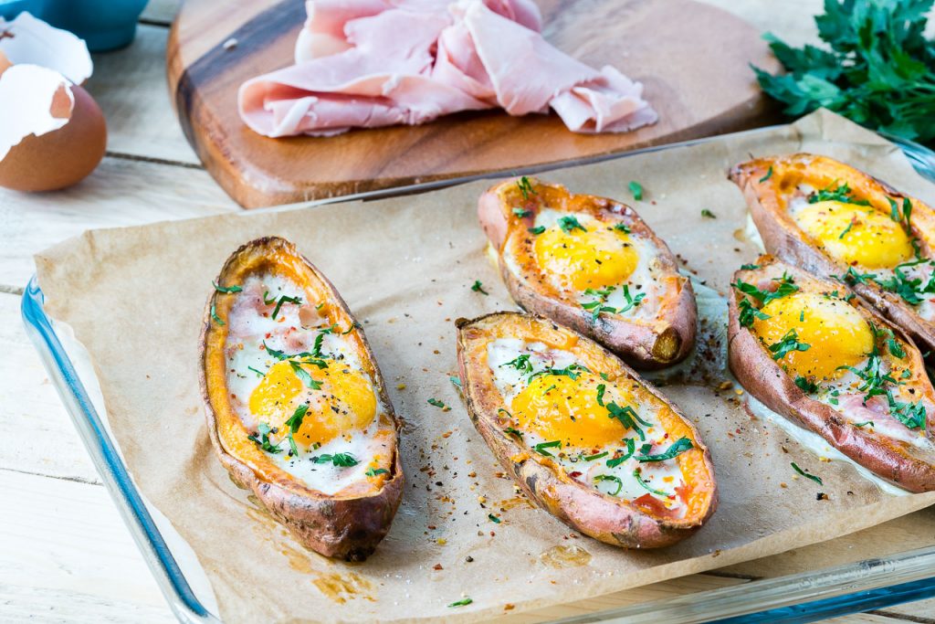 Ham and egg on sweet potatoes recipe