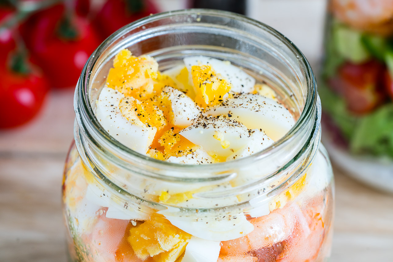 This Creative Shrimp + Cobb Jar Salad is Easy to Prep Ahead! Clean