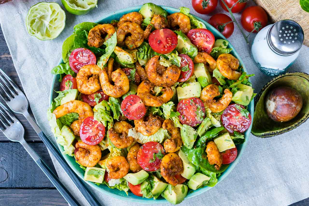 CleanFoodCrush Shrimp + Avocado Taco Salad