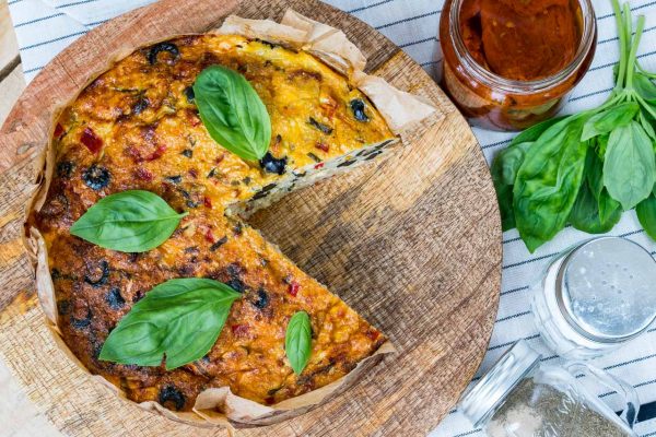 This Mediterranean Cauliflower Rice Quiche is an EPIC Brunch Idea ...