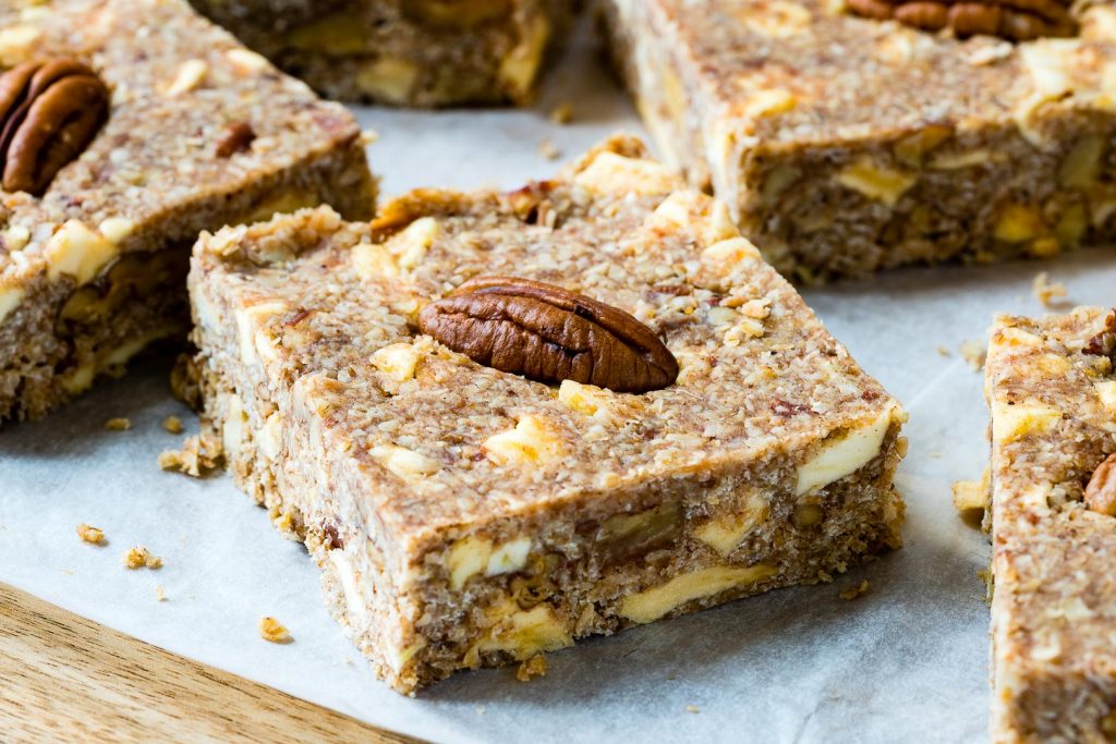 Eat Clean Healthy Apple Pie Energy Bars