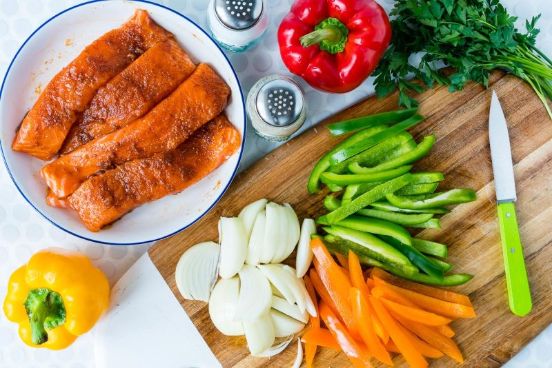 You’re Going to Love these Clean Eating Sheet Pan Salmon Fajitas! Clean Food Crush