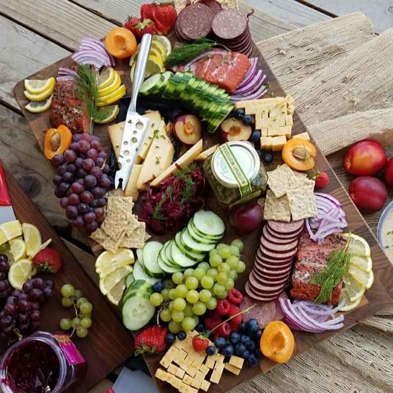 Create Your Own Gorgeous Summertime Picnic Platter! | Clean Food Crush