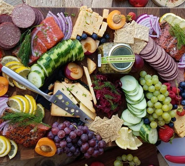 A Summertime Picnic Platter CleanFoodCrush