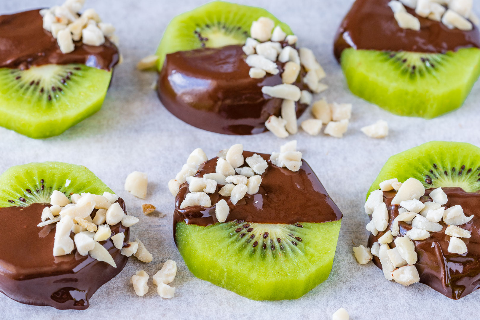 Chocolate Dipped Kiwi Slices CleanFoodCrush