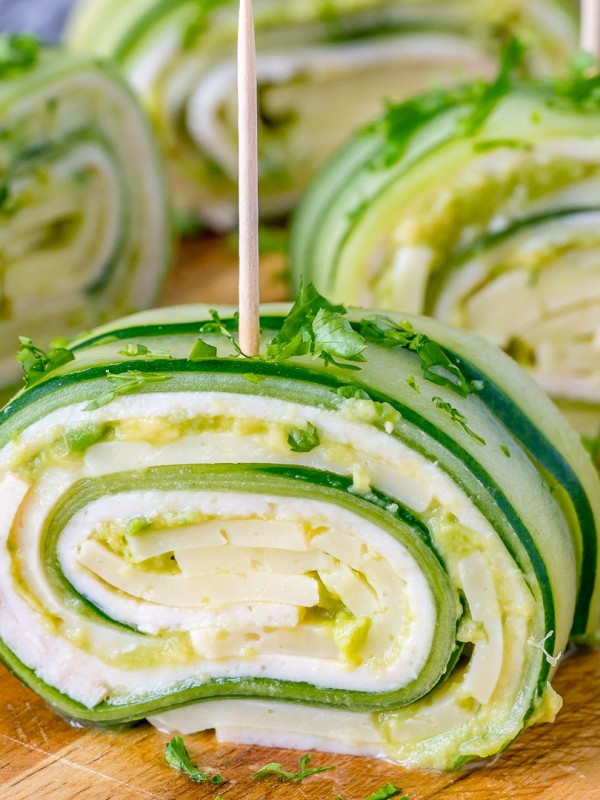 CleanFoodCrush Turkey + Cheese Cucumber Rolls