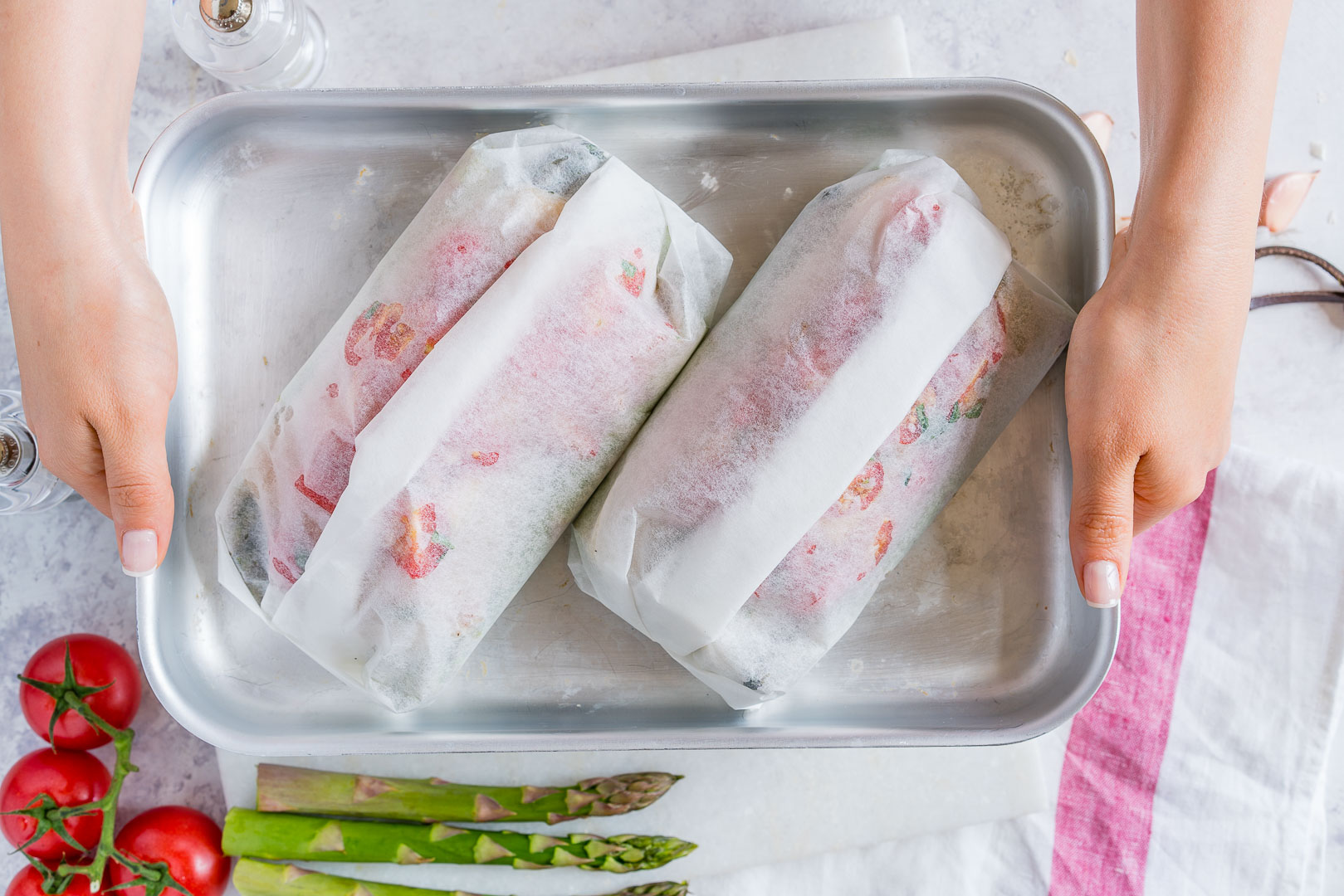 Tomato Basil Oven Roasted Halibut Packets (Clean Eating Meal Prep