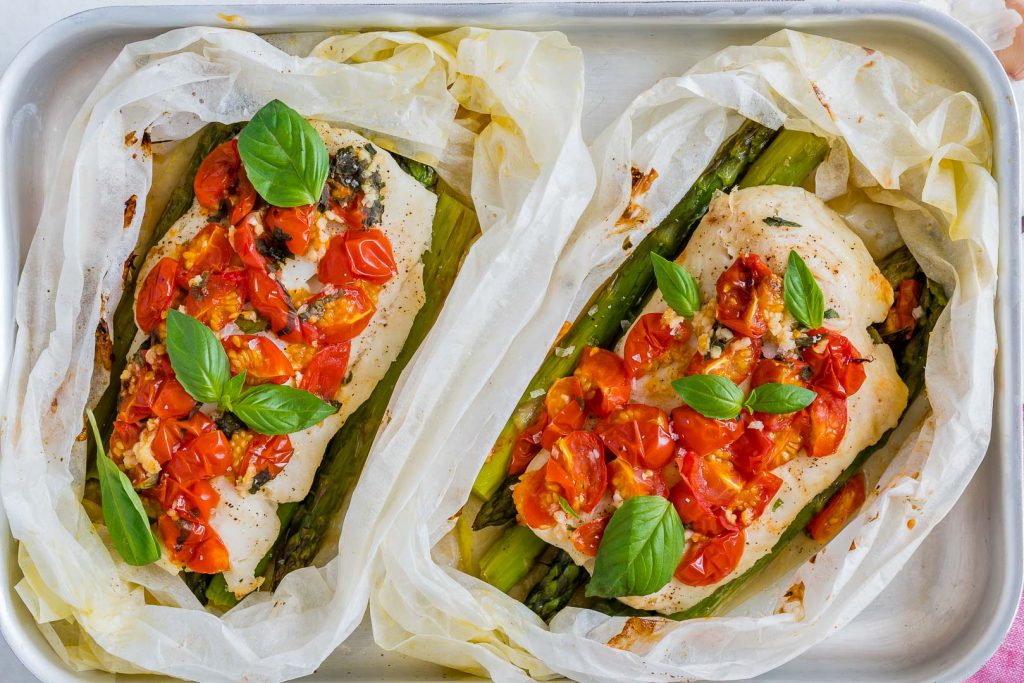 Tomato Basil Oven Roasted Halibut Packets