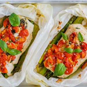 Tomato Basil Oven Roasted Halibut Packets