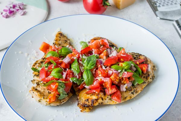 This Grilled Chicken Bruschetta is a Clean Eating Show-Stopper! | Clean ...