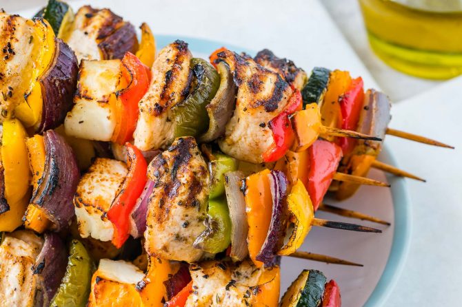 These Grilled Chicken + Veggie Kabobs Make Summertime Clean Eating ...