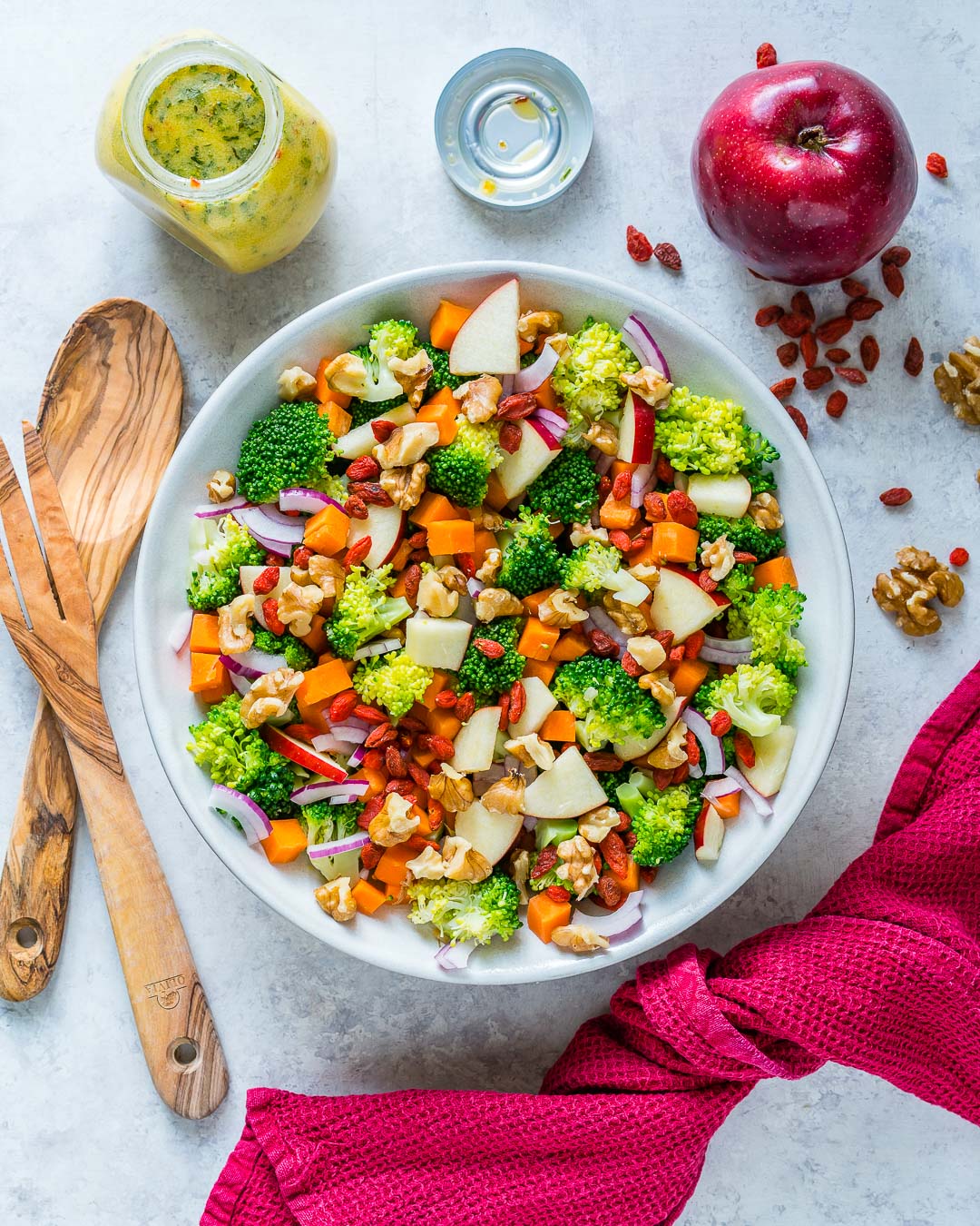 this-broccoli-crisp-apple-salad-is-a-crazy-delicious-combo-clean