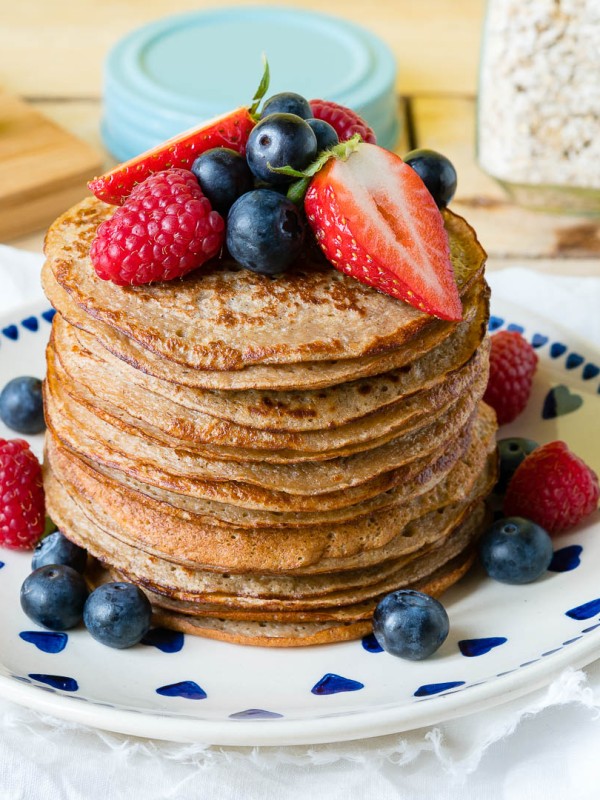 CleanFoodCrush Oatmeal Protein Pancakes