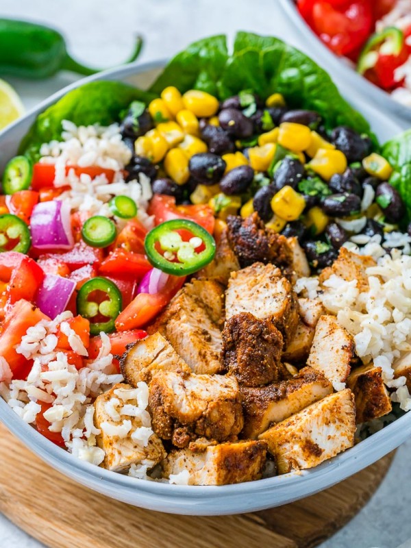 Delicious BBQ Chicken Burrito Bowls Recipe