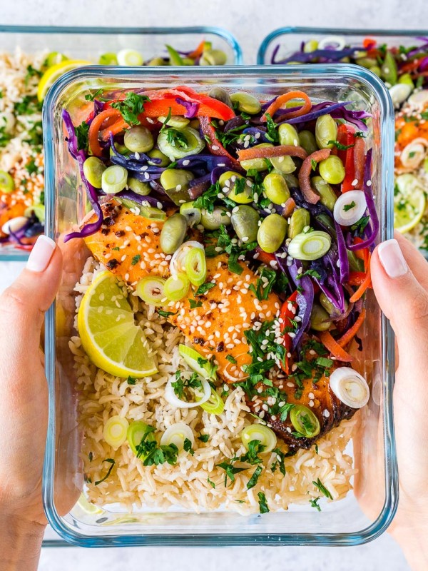 CleanFoodCrush Sweet Chili Salmon Meal Prep Bowls