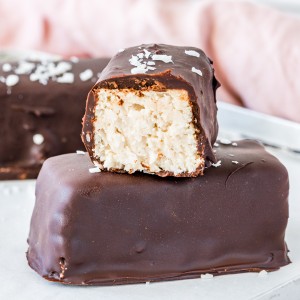 Copycat Bounty Bars CleanFoodCrush Recipe