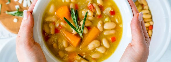 Healthy Crockpot Rosemary Garlic White Bean Soup