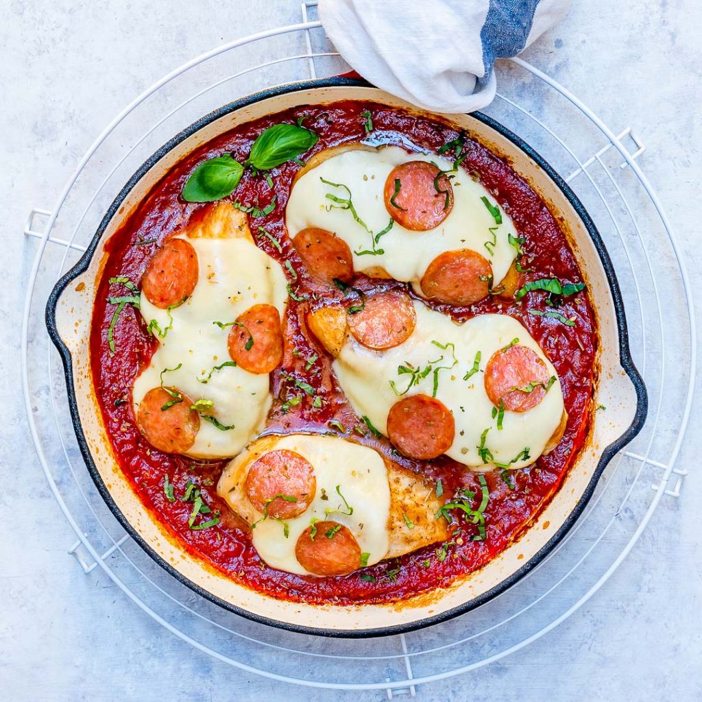 This Pizza Baked Chicken Makes Clean Eating a BLAST! | Clean Food Crush