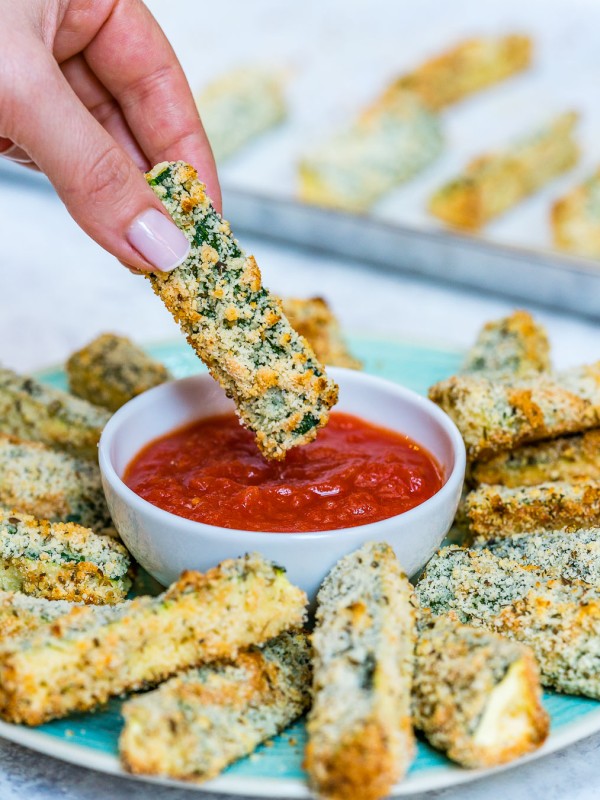 CleanFoodCrush Oven Fried Zucchini Fingers