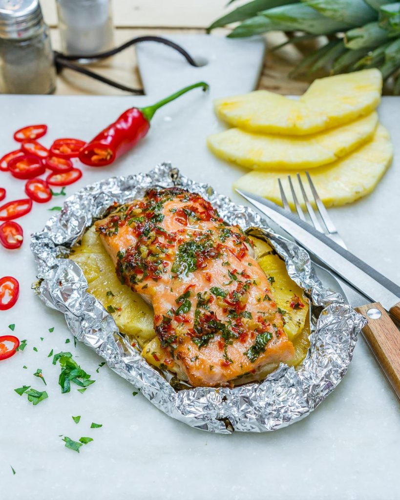 Baked Garlic Butter Salmon Pineapple Packets