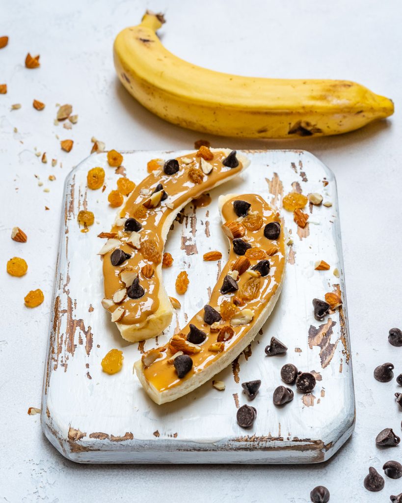 almond-butter-chocolate-chip-bananas-are-super-fun-clean-eating-treats
