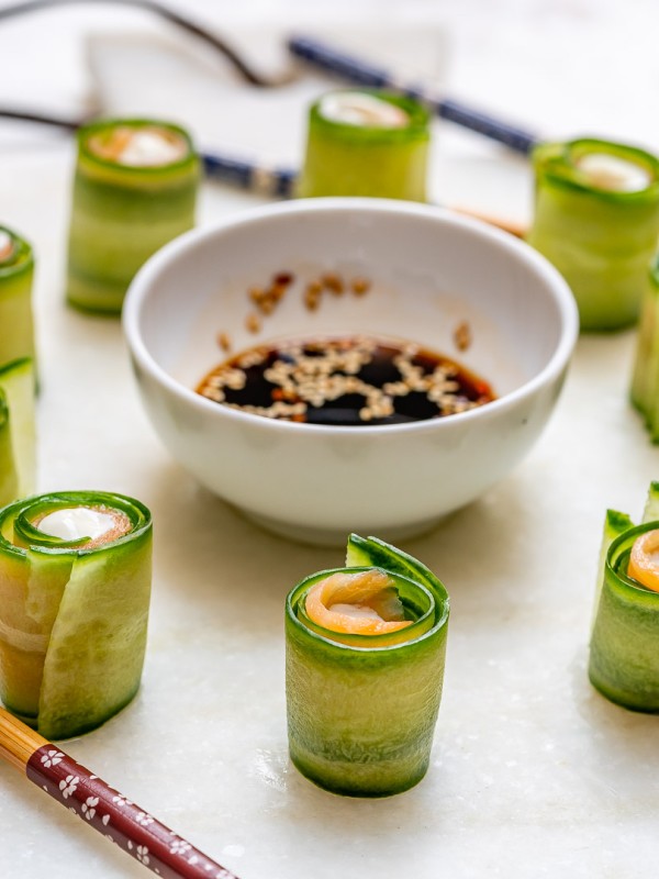Clean Eating Smoked Salmon Cucumber Rolls