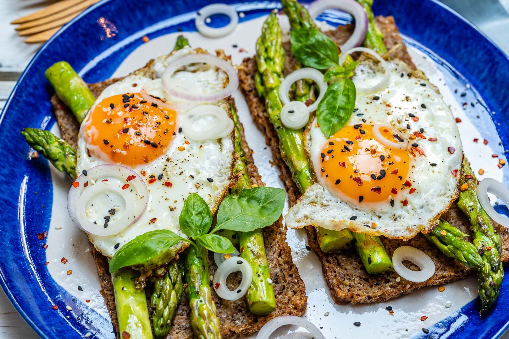 Eat Clean Asparagus Egg Toast