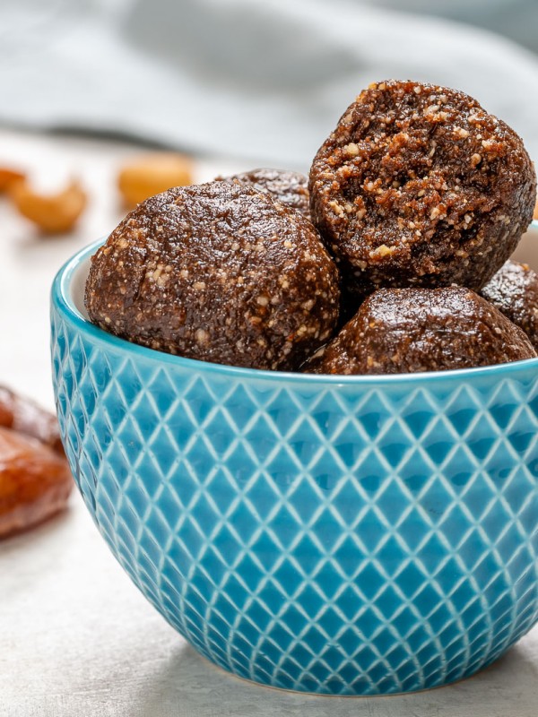 Eat Clean No-bake Brownie Energy Balls