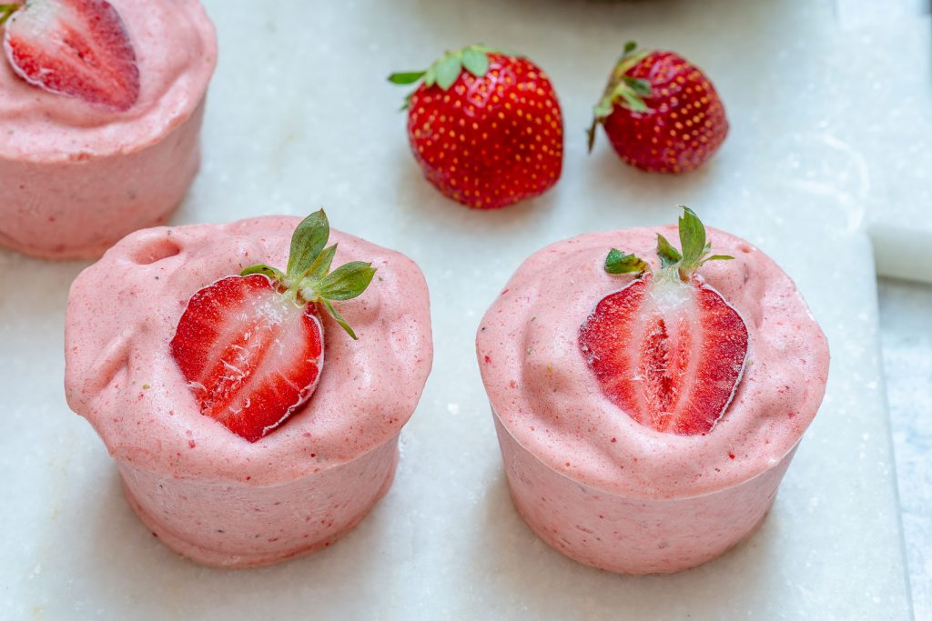 Eat Clean Strawberry Protein Cream Cups
