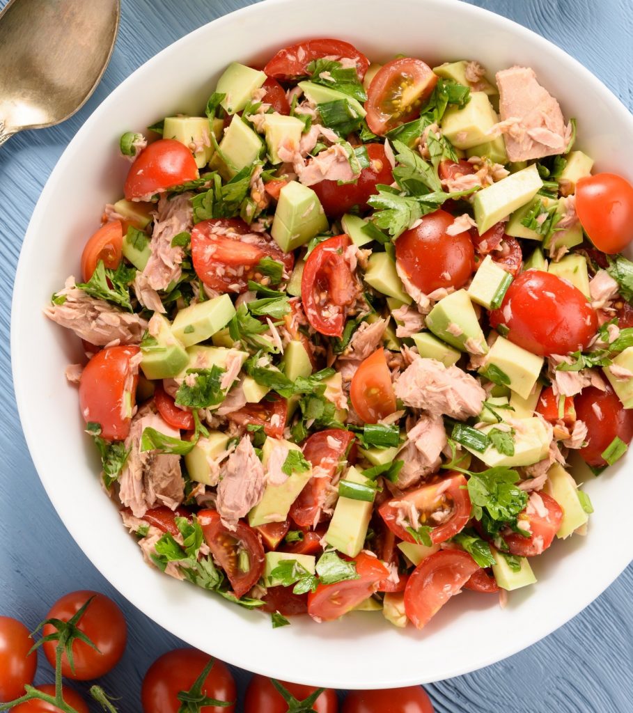 Lemony Avocado + Tomato Tuna Salad is Your Perfect Quick & Clean Lunch! Clean Food Crush