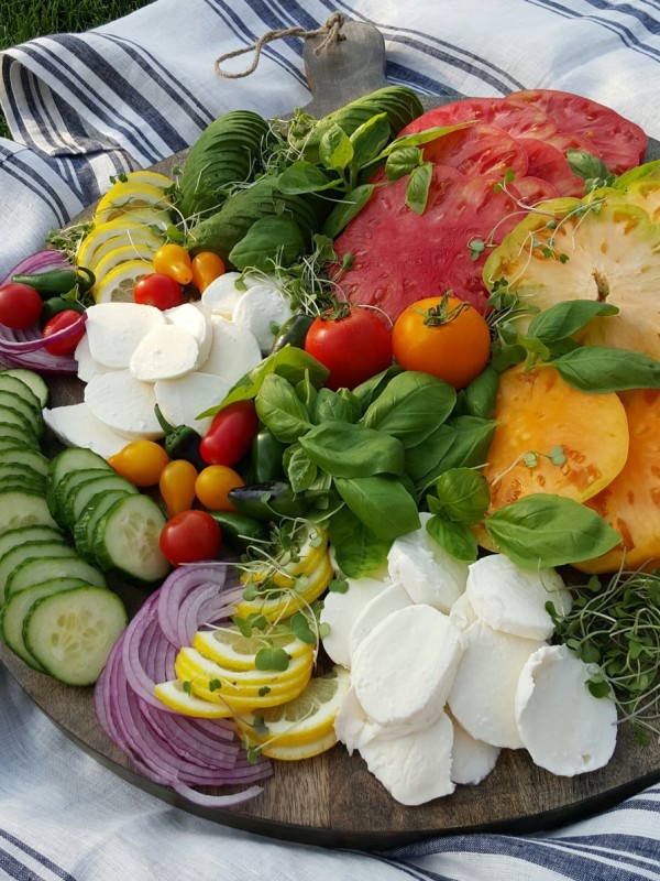 Clean Healthy Heirloom Tray