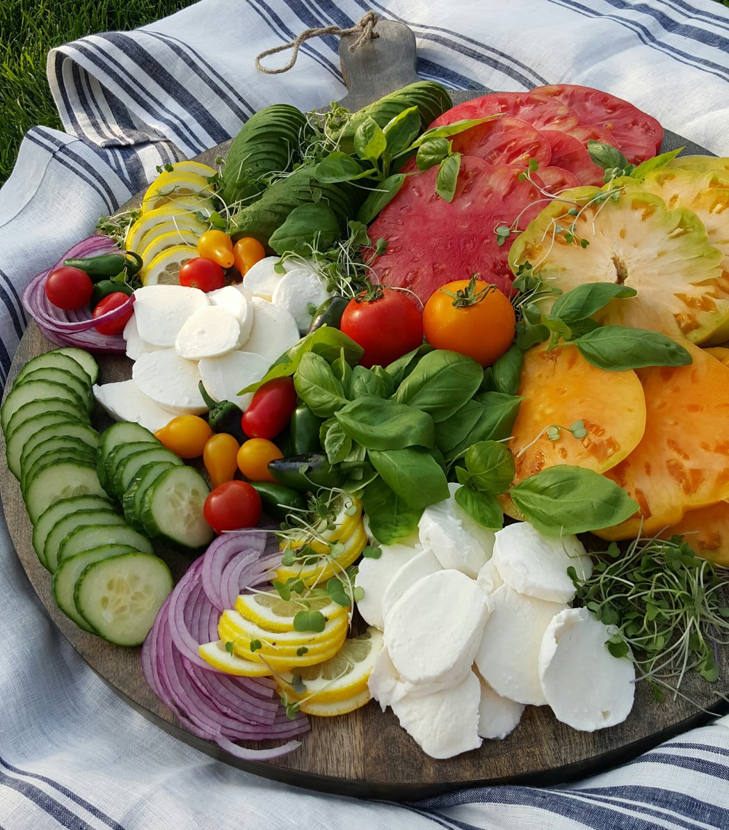 Clean Healthy Heirloom Tray