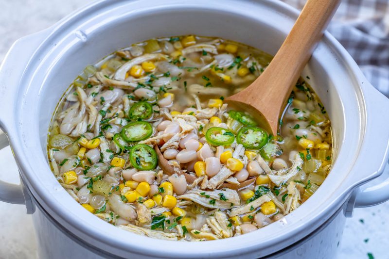 Crock Pot/Instant Pot White Chicken Chili for Clean Eating! Clean