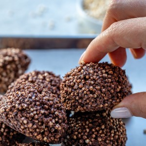 Creative No-Bake Chocolate Quinoa Crispy Treats