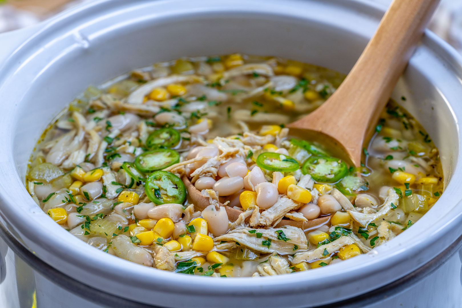 Crock Pot/Instant Pot White Chicken Chili for Clean Eating!