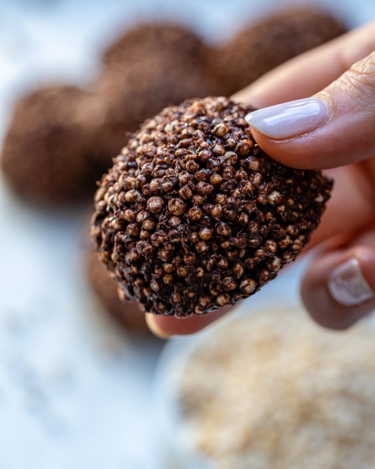 NoBake Chocolate Quinoa Crispy Treats are Clean Eating Approved