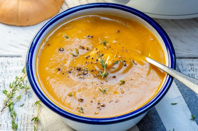 Clean Eating Crock-pot Butternut Squash Soup